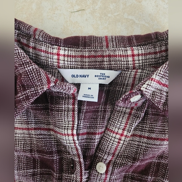 🟣Maroon plaid shirt - Picture 3 of 5